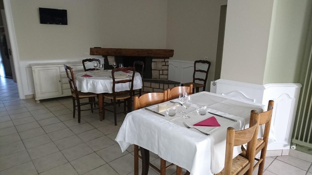 Hotel De France Objat Экстерьер фото